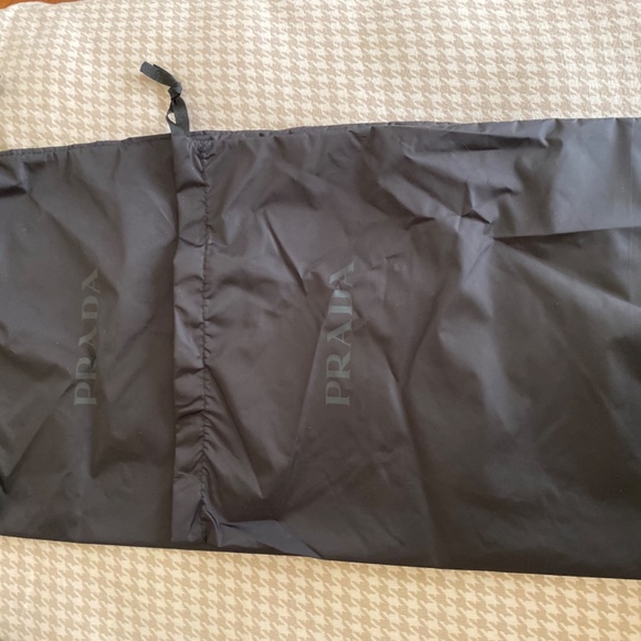 Prada Cloudburst - Picture 3 of 3